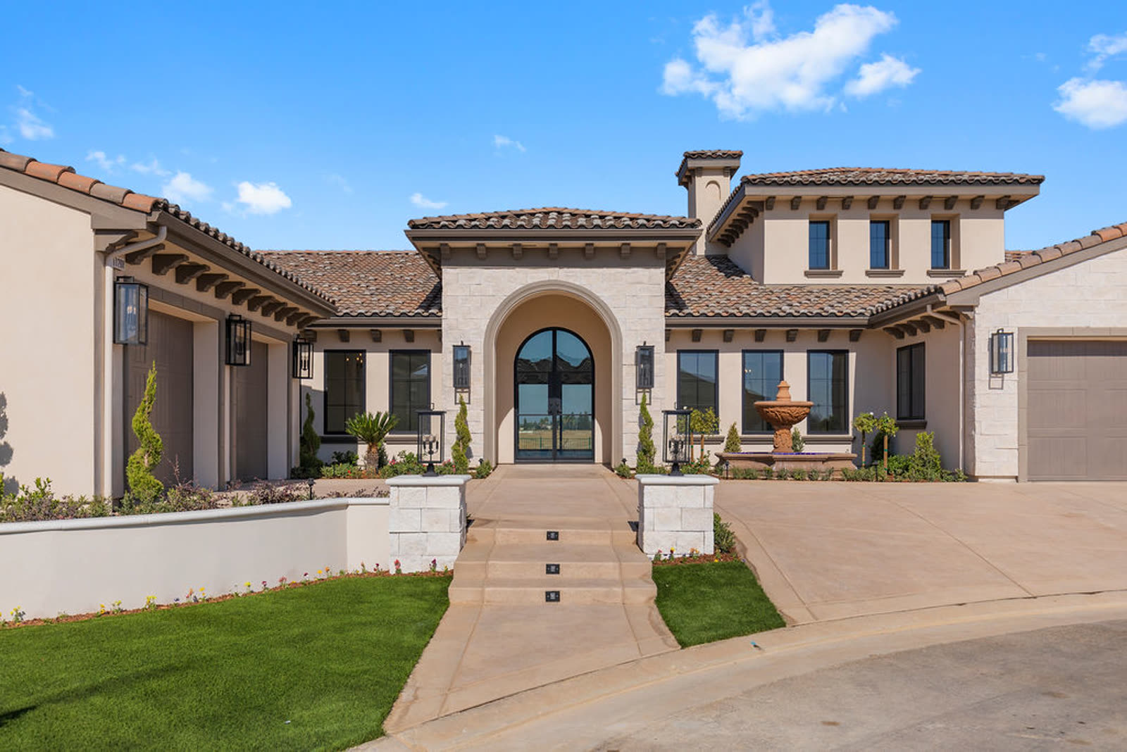 Front elevation of a Gary McDonald home